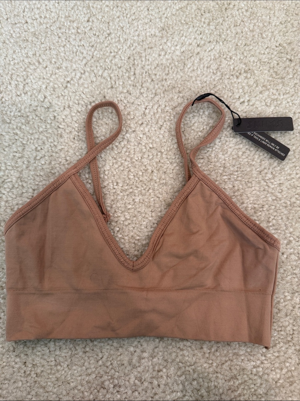 SKIMS Nude V-Neck Seamless Bralette - Women Intimates